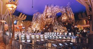 Mohegan Sun wins 2015 Casino of the Year